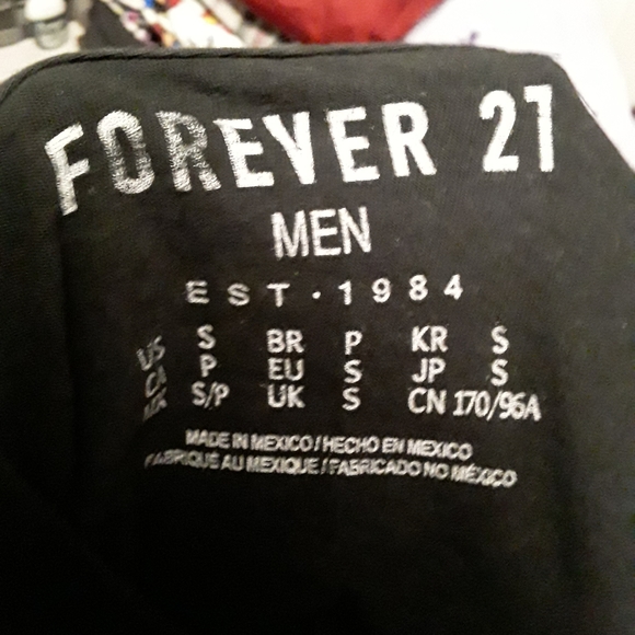 Forever 21 Men Small Longsleeve Black Teeshirt - Picture 8 of 9